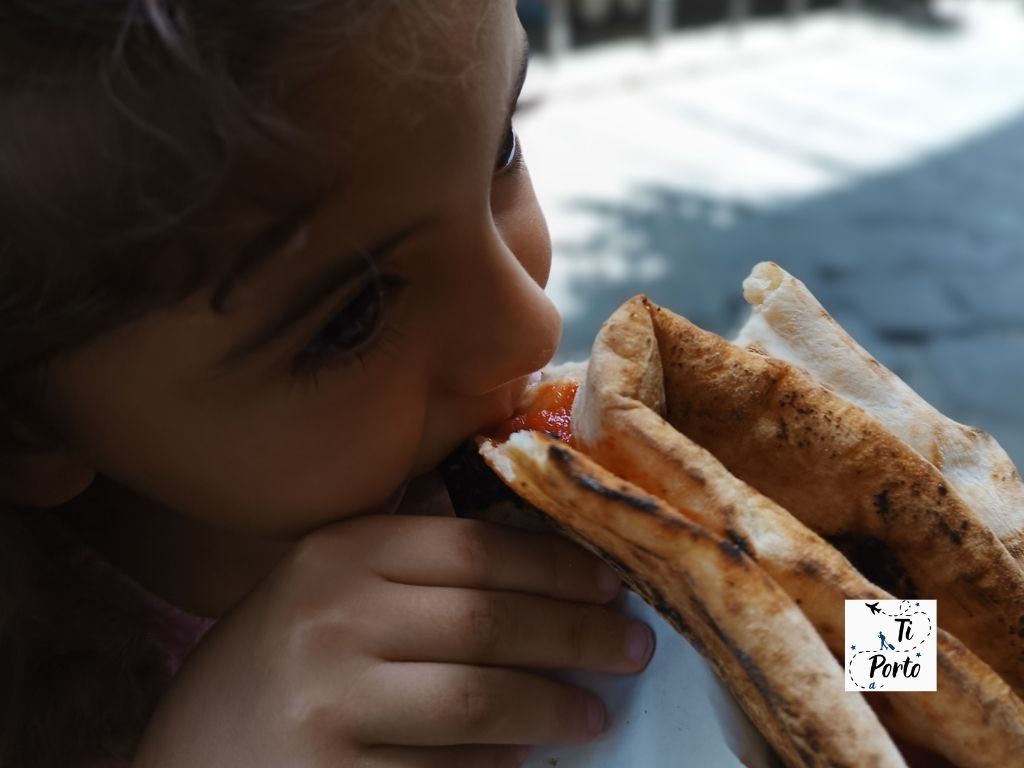 Street Food Napoli Pizza a Portafoglio